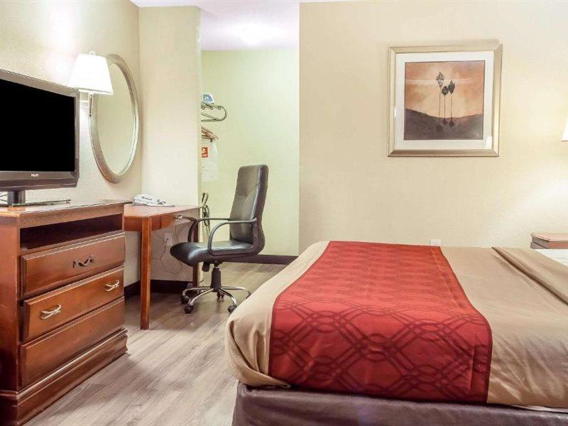 Red Carpet Inn Philadelphia Airport Lester Екстер'єр фото