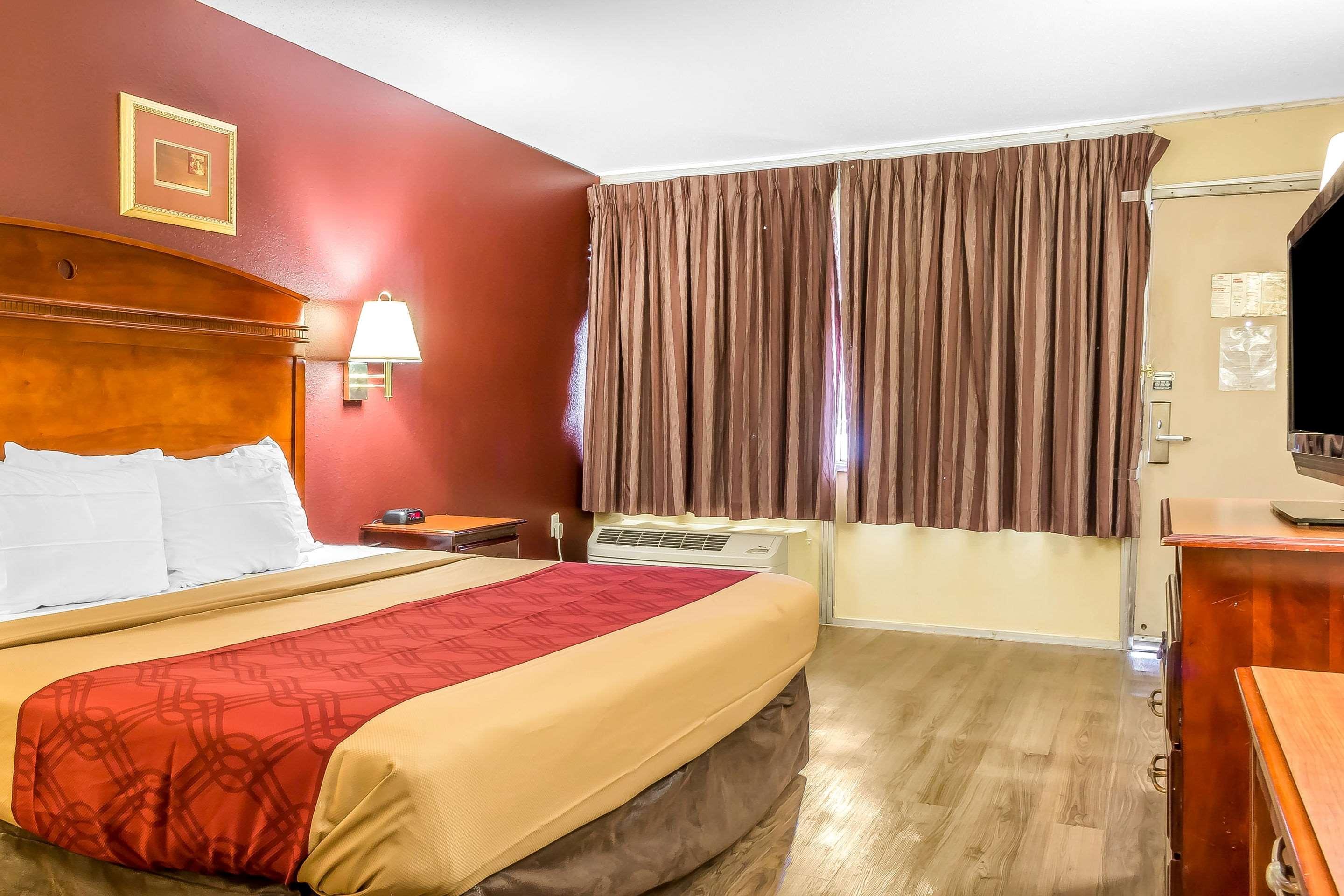 Red Carpet Inn Philadelphia Airport Lester Екстер'єр фото